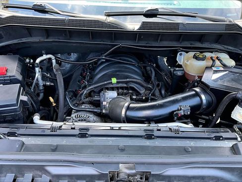 Used 2020 Chevrolet Silverado 1500 RST AWD/4WD image 31