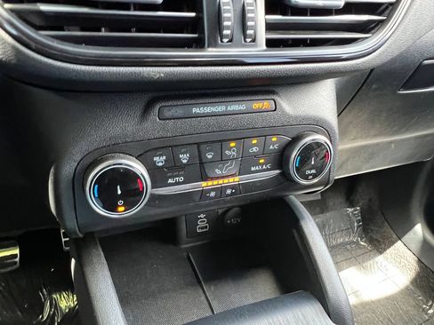 Certified 2024 Ford Escape ST-Line FWD image 31