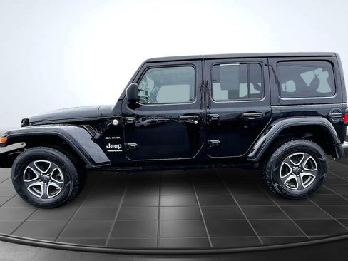 Used 2023 Jeep Wrangler Sahara image 3