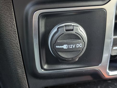 Used 2024 Jeep Wrangler Unlimited w/ Technology Group AWD/4WD image 21