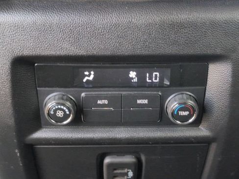 Certified 2023 Chevrolet Traverse LS FWD image 20