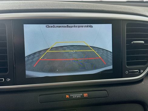 Used 2021 Kia Sportage LX FWD image 22