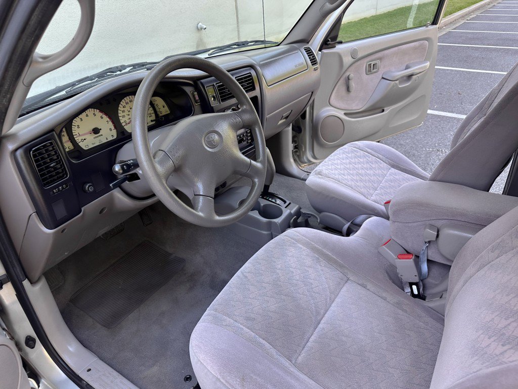 Used 2003 Toyota Tacoma 2WD Xtracab w/ SR5 Pkg image 17