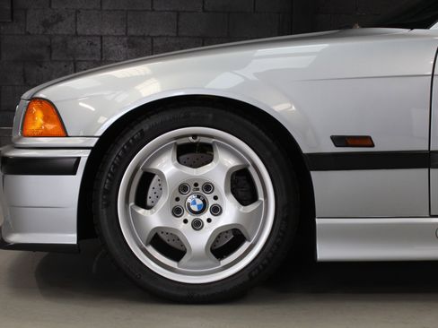 Used 1995 BMW M3 Coupe RWD image 4