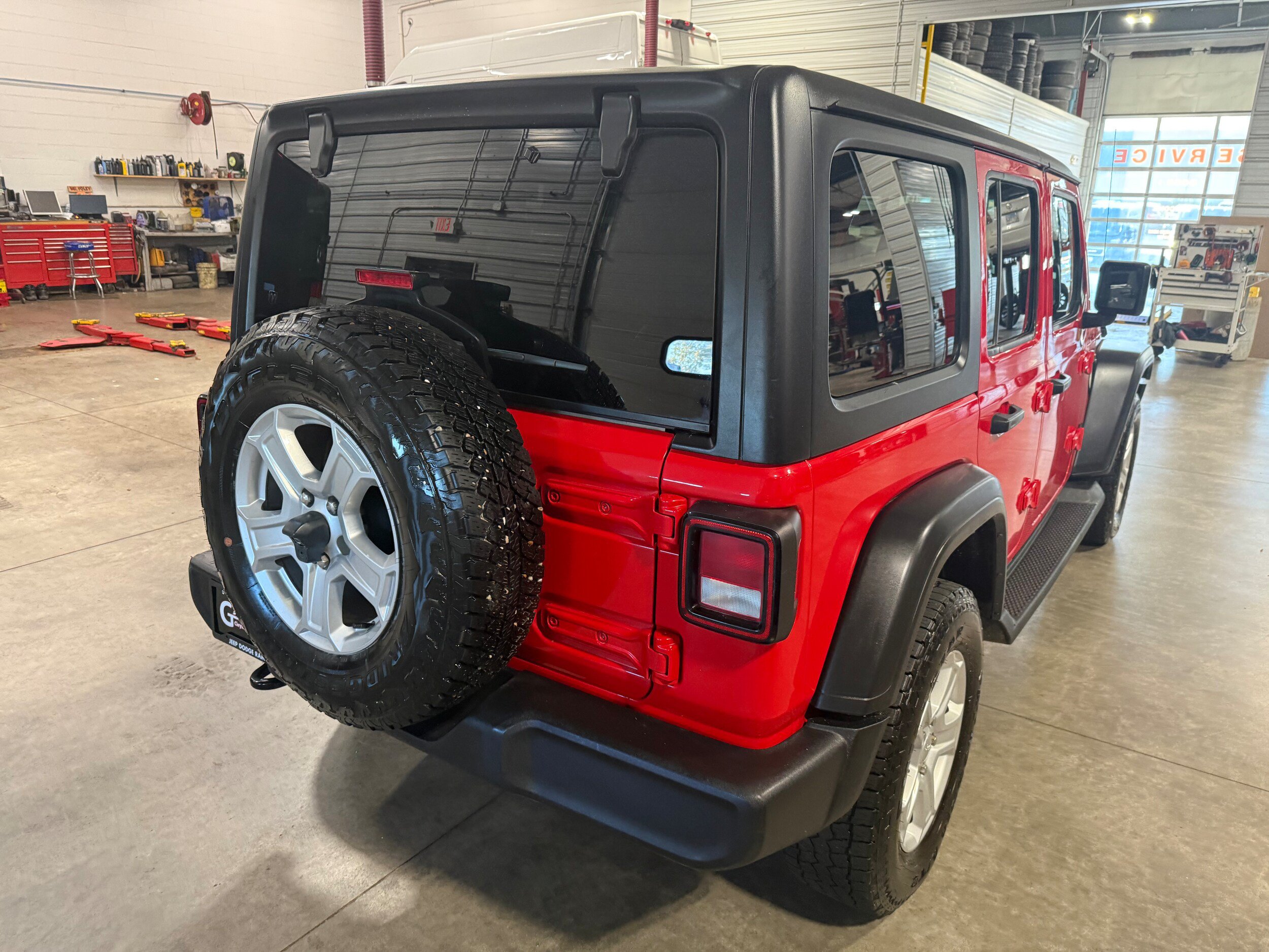 Used 2022 Jeep Wrangler Unlimited Sport w/ Cold Weather Group AWD/4WD image 21