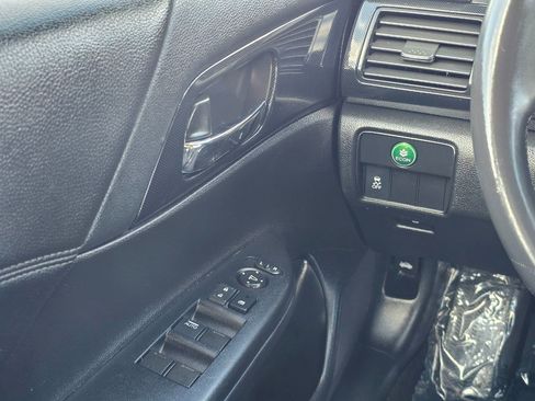 Used 2015 Honda Accord Sport image 26