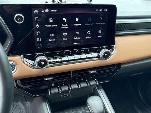 Used 2024 GMC Canyon AT4 w/ Technology Package image 27