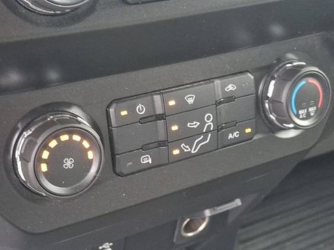 Used 2019 Ford F250 XL w/ STX Appearance Package RWD image 15