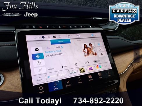 Used 2024 Jeep Grand Cherokee Summit AWD/4WD image 21