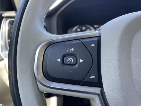 Used 2021 Volvo S60 T5 Momentum w/ Protection Package Premier image 20