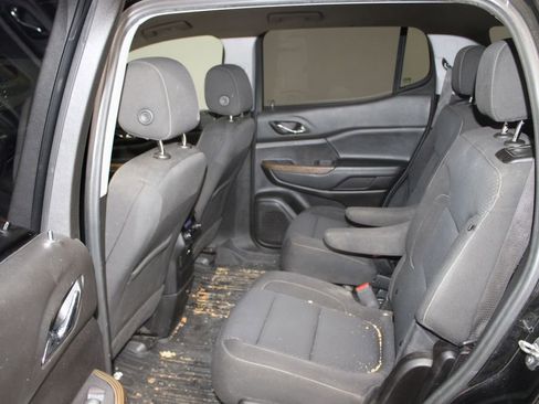 Used 2022 GMC Acadia SLE w/ Driver Convenience Package image 18