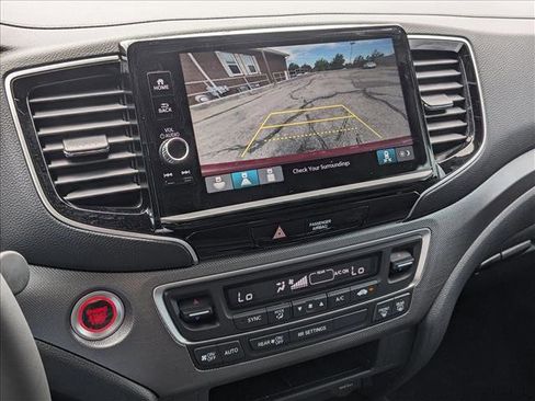 Certified 2024 Honda Ridgeline Sport image 12