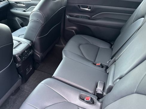 New 2026 Toyota Grand Highlander XLE FWD image 13