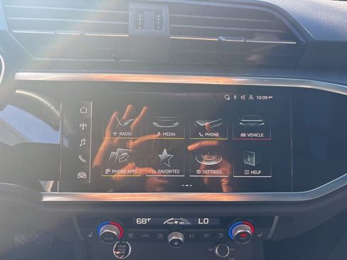 Certified 2025 Audi Q3 2.0T Premium w/ Convenience Package image 20