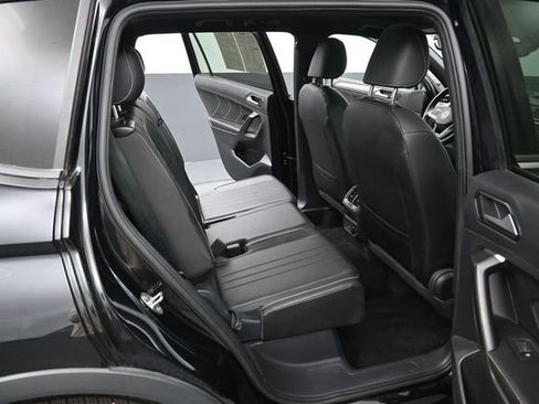 Used 2023 Volkswagen Tiguan SE R-Line FWD image 33