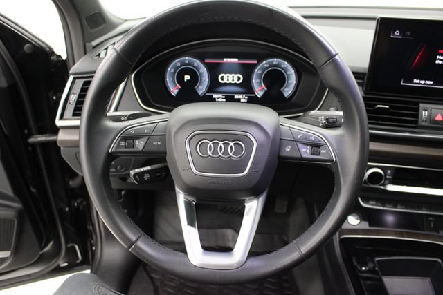 Used 2023 Audi Q5 2.0T Premium Plus w/ Premium Plus Package AWD/4WD image 12
