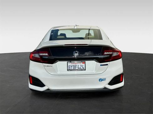 Used 2021 Honda Clarity Plug-In Hybrid image 5
