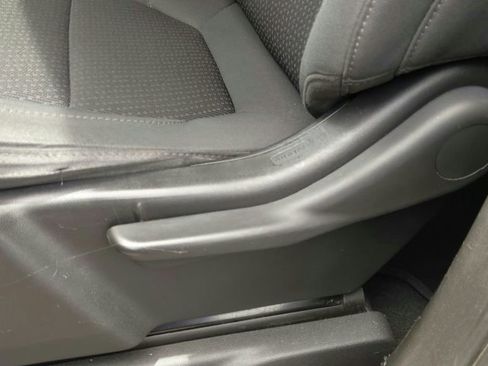 Used 2021 Chevrolet Silverado 1500 Custom RWD image 19