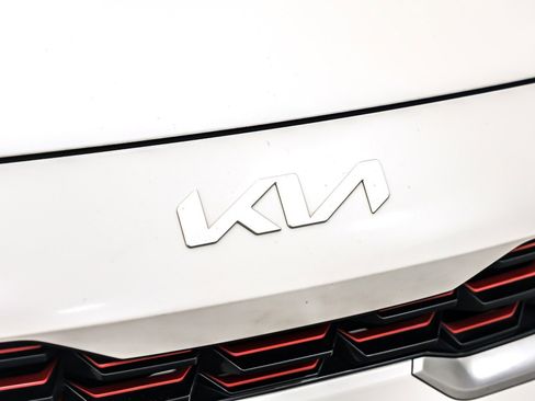 Used 2023 Kia Forte GT-Line w/ GT-Line Premium Package image 14