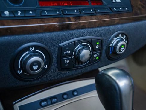 Used 2008 BMW Z4 3.0i image 15