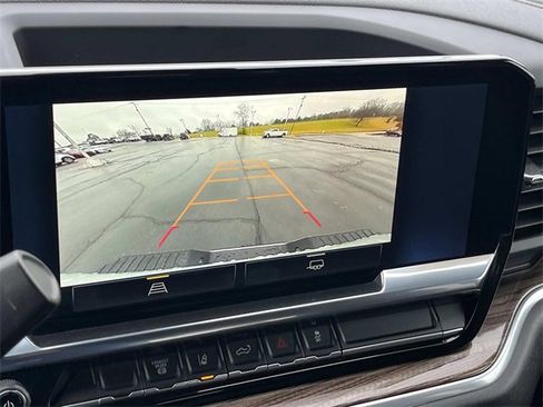 Used 2024 Chevrolet Silverado 3500 LT image 32