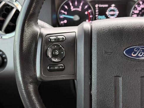 Used 2012 Ford F250 Lariat w/ Lariat Ultimate Pkg AWD/4WD image 34