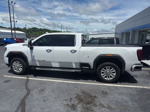 Used 2021 GMC Sierra 2500 Denali AWD/4WD image 5