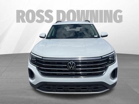 Used 2025 Volkswagen Atlas SE FWD image 2