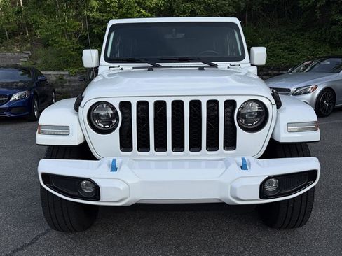 Used 2021 Jeep Wrangler Unlimited Sahara AWD/4WD image 23