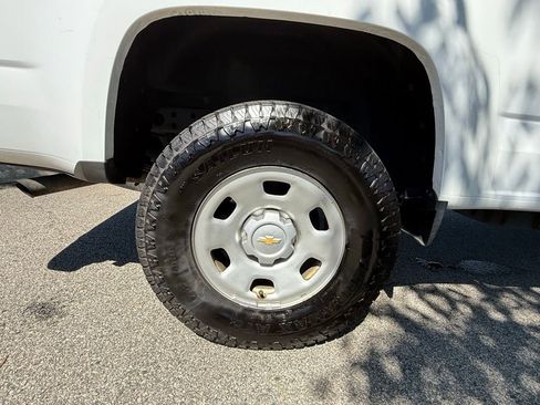 Used 2019 Chevrolet Colorado W/T w/ WT Convenience Package RWD image 29