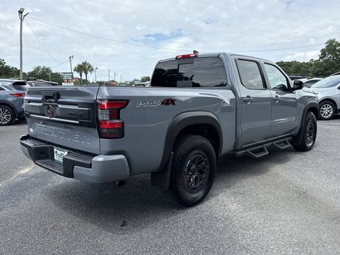 Used 2025 Nissan Frontier PRO-4X AWD/4WD image 5