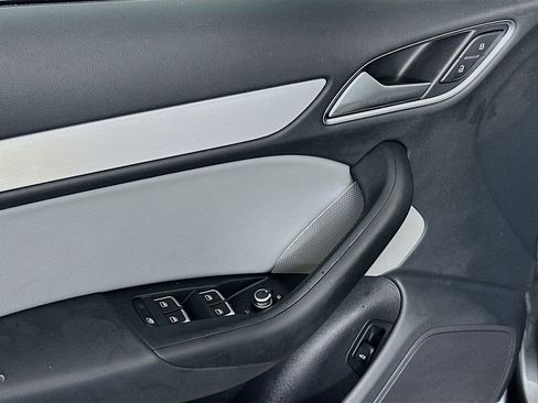 Used 2018 Audi Q3 2.0T Premium Plus w/ Premium Plus Package image 17