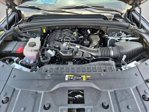 Used 2025 Jeep Grand Cherokee L Laredo AWD/4WD image 20