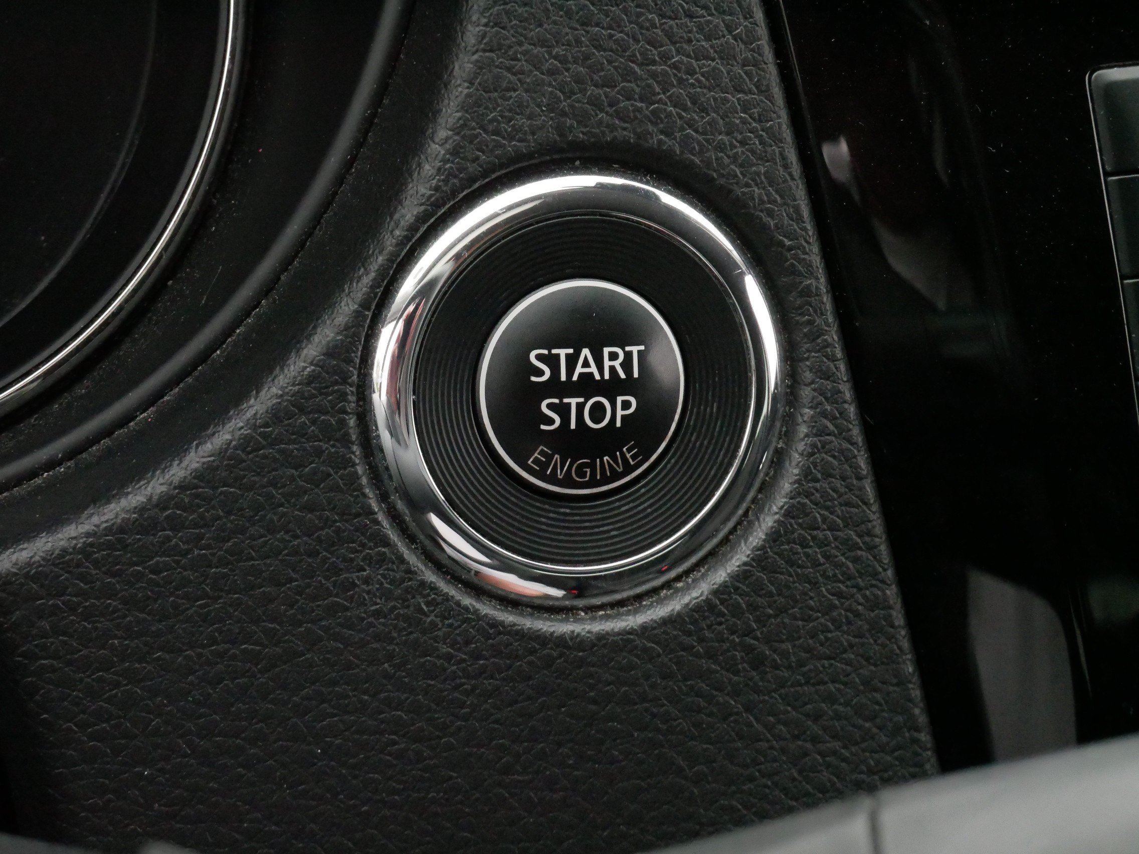 Used 2020 Nissan Rogue SV AWD/4WD image 31