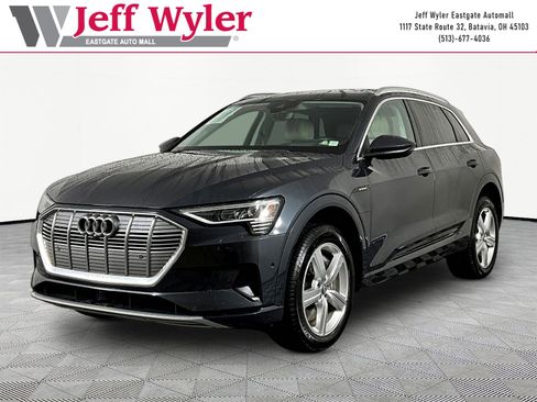 Used 2019 Audi e-tron Prestige AWD/4WD image 1