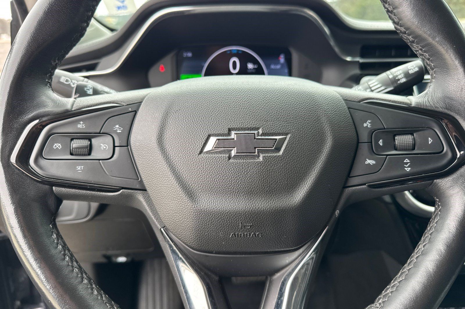 Used 2023 Chevrolet Bolt EUV LT w/ Comfort Package FWD image 10