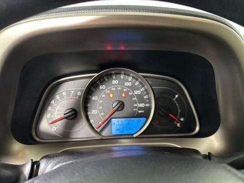 Used 2015 Toyota RAV4 LE image 17