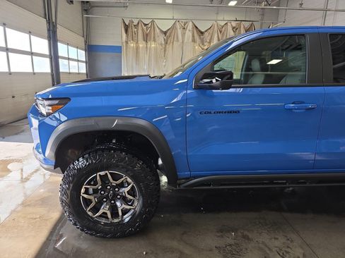 New 2026 Chevrolet Colorado ZR2 w/ Technology Package AWD/4WD image 17