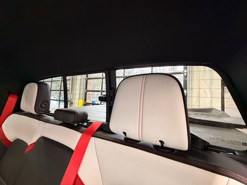 Used 2024 GMC Canyon AT4X image 20