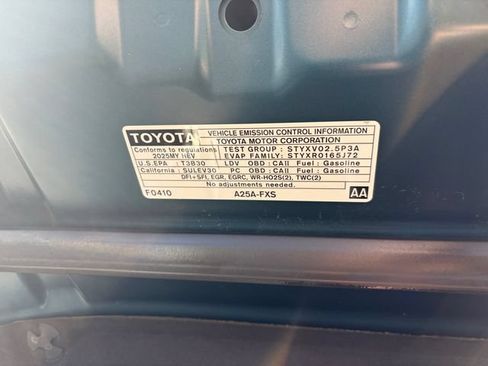 Certified 2025 Toyota Camry SE FWD image 10