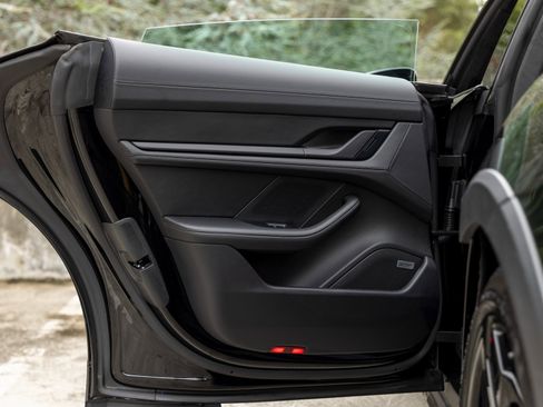 New 2025 Porsche Taycan 4S image 37