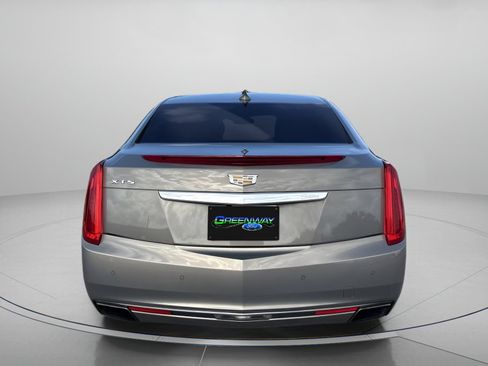 Used 2017 Cadillac XTS Luxury image 4