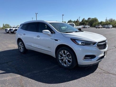 Used 2020 Buick Enclave Avenir w/ Avenir Technology Package FWD image 5