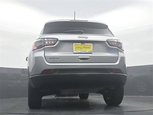 Used 2023 Jeep Compass Sport image 32