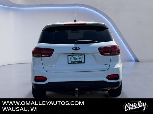 Used 2019 Kia Sorento AWD V6 image 4