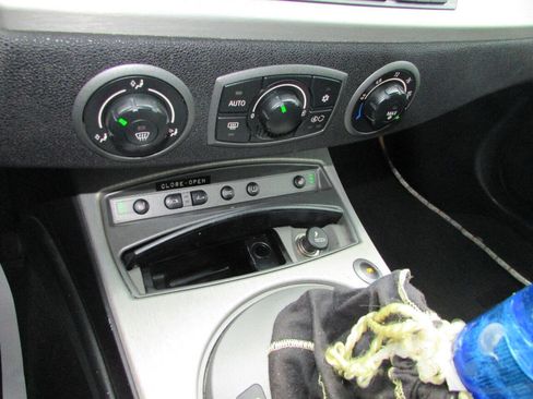 Used 2003 BMW Z4 2.5i image 55