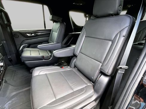 Used 2021 GMC Yukon Denali w/ LPO, Illumination Package RWD image 22