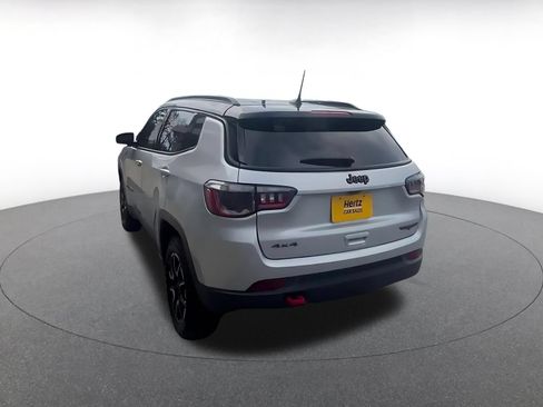 Used 2025 Jeep Compass Trailhawk AWD/4WD image 16