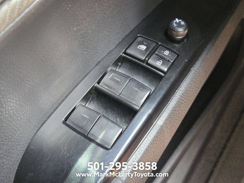 Used 2025 Toyota Camry SE FWD image 21