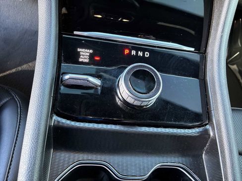 Used 2024 Jeep Grand Cherokee Limited w/ Luxury Tech Group II image 22